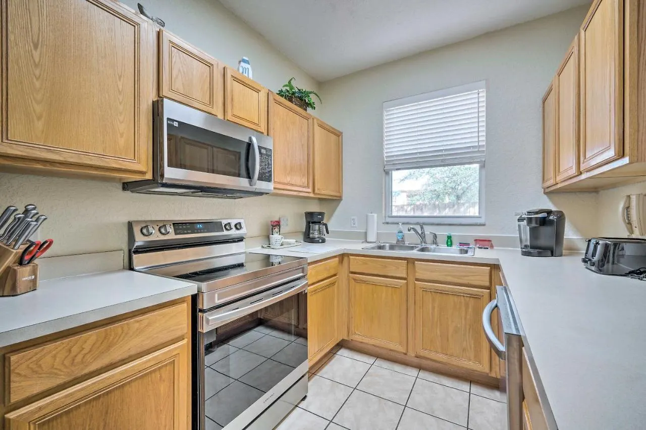 Luxe Davenport Townhome With Resort Amenities! 0*,  USA