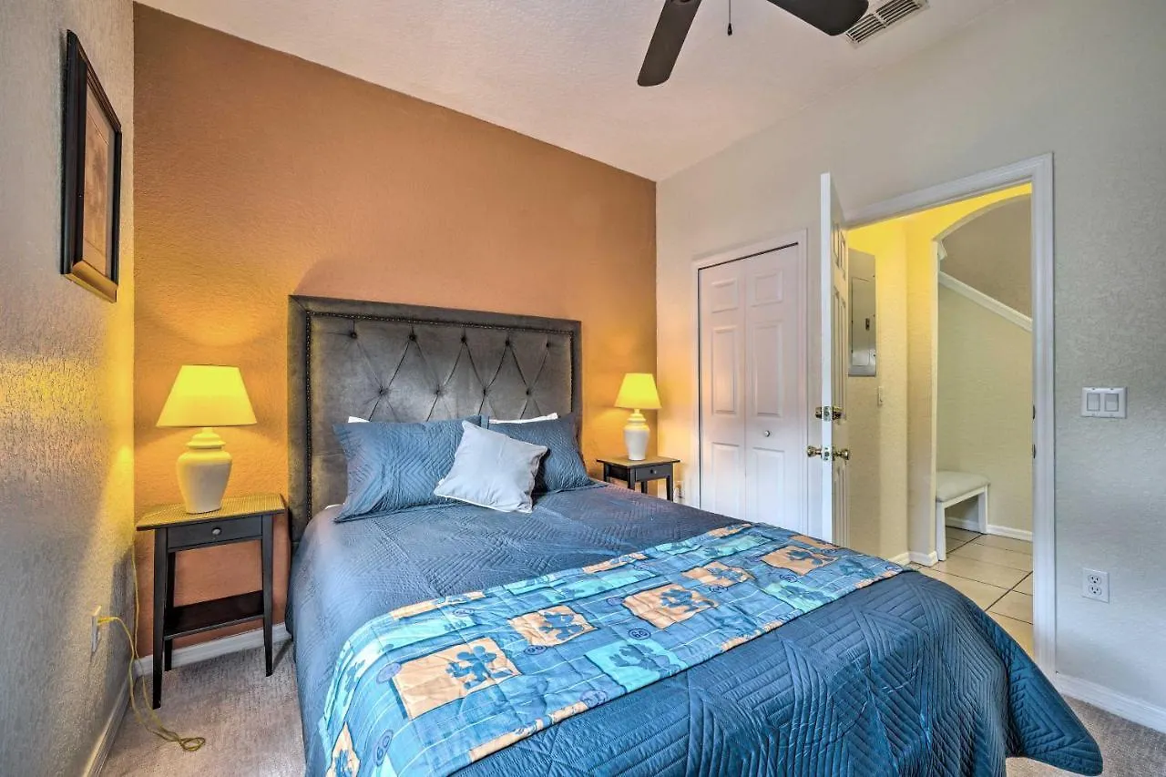 Prázdninový dům Luxe Davenport Townhome With Resort Amenities! USA